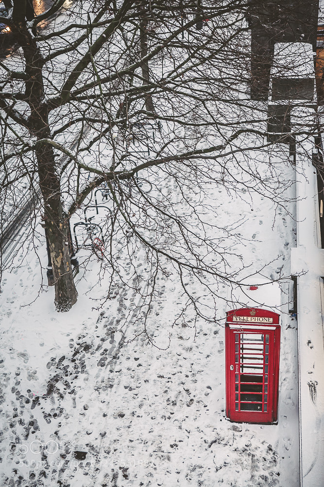 Canon EOS 5D Mark II sample photo. Snow london photography