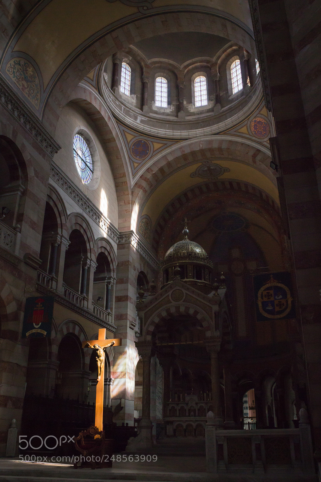 Canon EOS 600D (Rebel EOS T3i / EOS Kiss X5) sample photo. Marseille cathedral photography