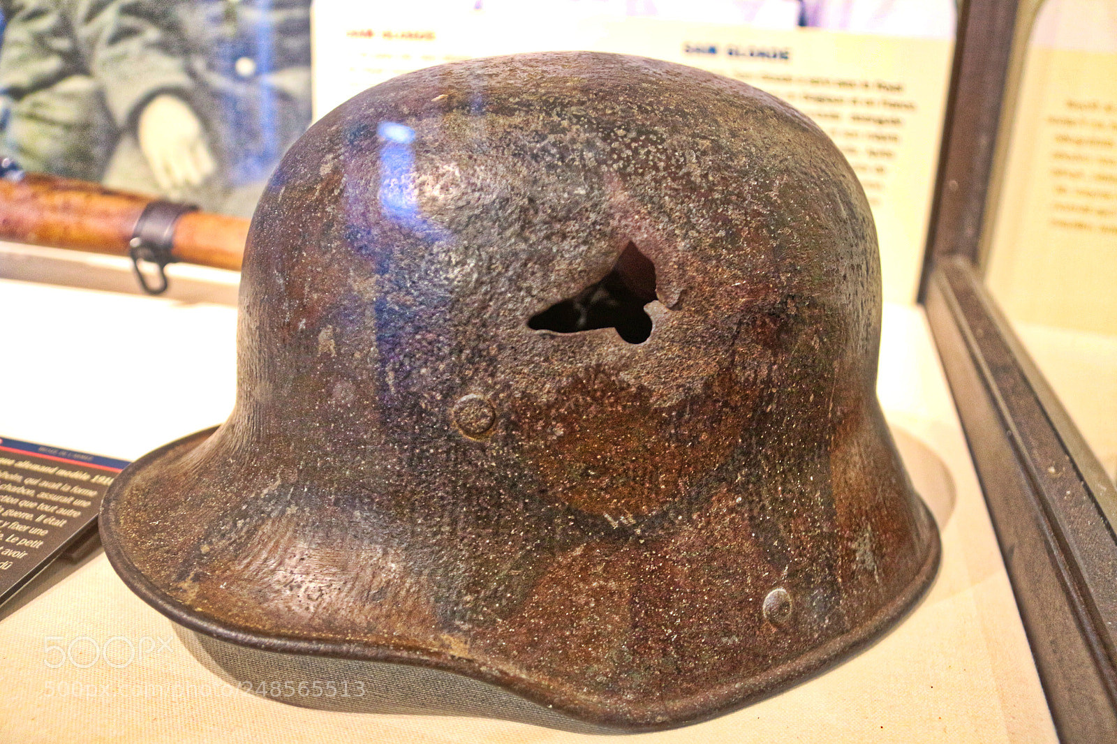 Canon EOS 700D (EOS Rebel T5i / EOS Kiss X7i) sample photo. German ww2 helmet photography