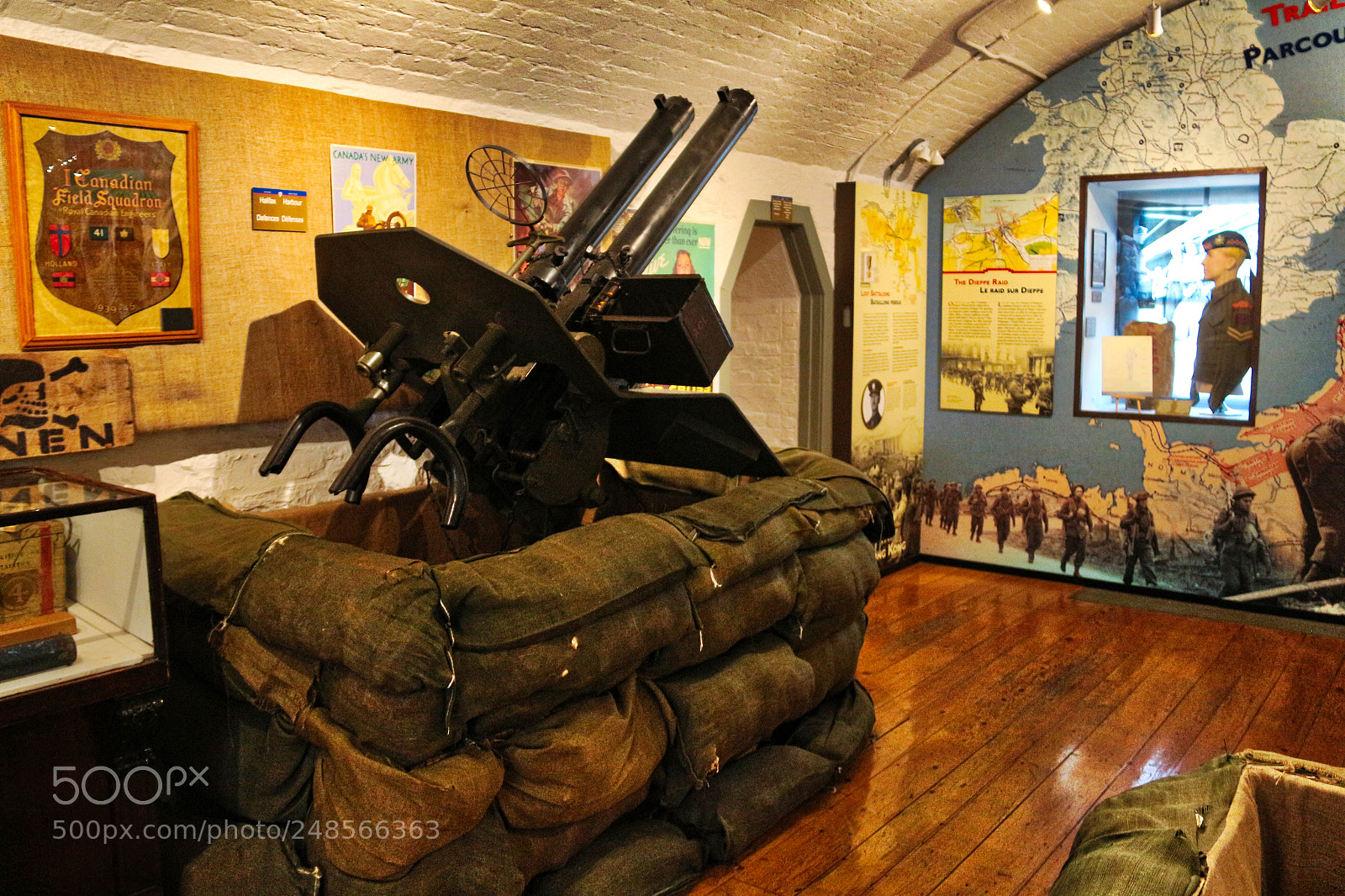 Canon EOS 700D (EOS Rebel T5i / EOS Kiss X7i) sample photo. Halifax citadel military museum photography