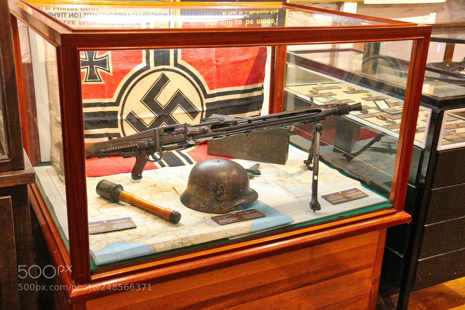 Canon EOS 700D (EOS Rebel T5i / EOS Kiss X7i) sample photo. Halifax citadel military museum photography