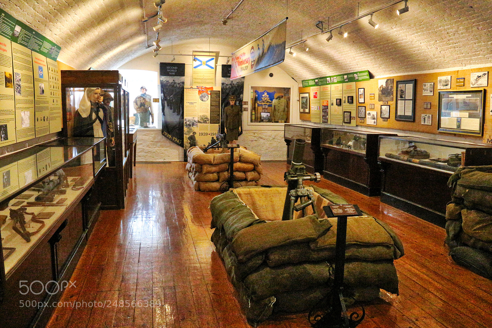 Canon EOS 700D (EOS Rebel T5i / EOS Kiss X7i) sample photo. Halifax citadel military museum photography