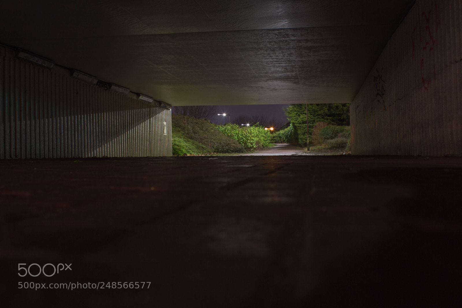 Canon EOS 700D (EOS Rebel T5i / EOS Kiss X7i) sample photo. Underpass photography