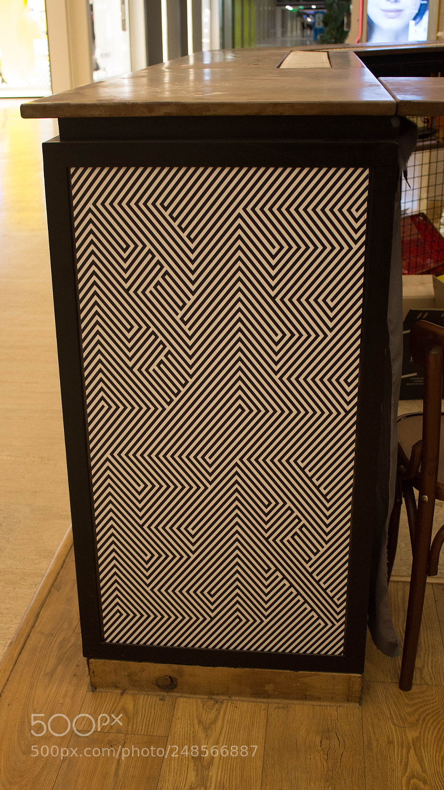 Canon EOS 700D (EOS Rebel T5i / EOS Kiss X7i) sample photo. Beer optical illusion photography