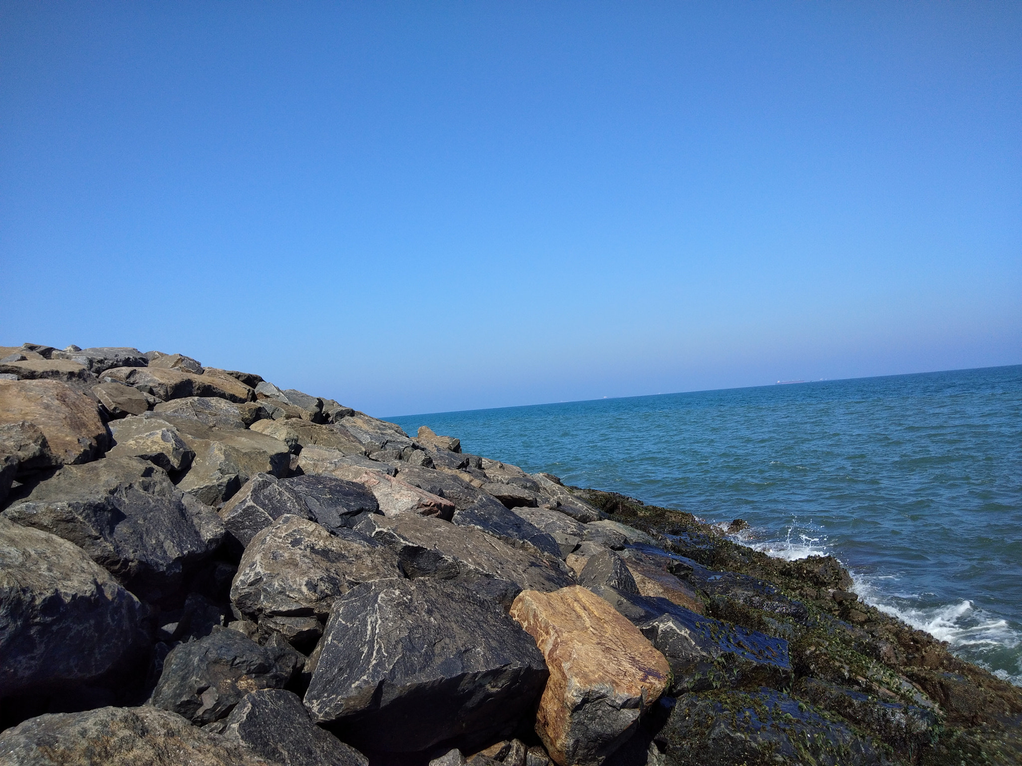 vivo 1718 sample photo. Seashore photography