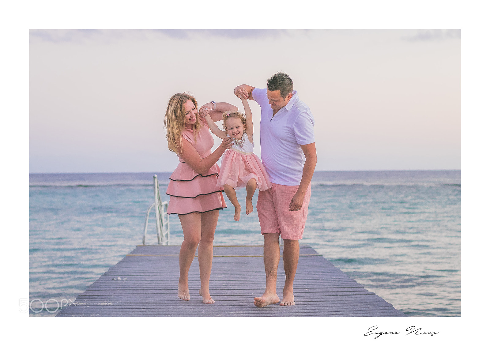 Canon EOS 80D sample photo. Family bonding photography