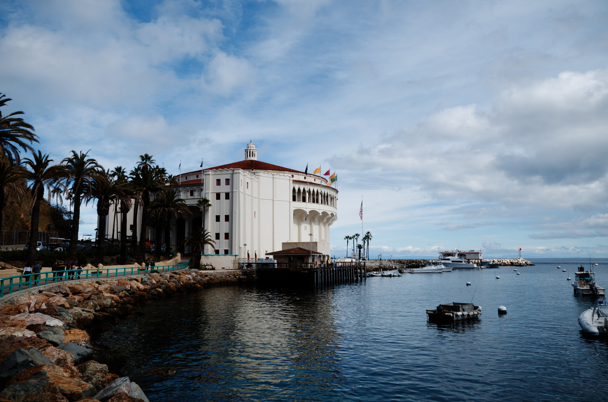 Sigma AF 10-20mm F4-5.6 EX DC sample photo. Visiting avalon. catalina, ca. photography