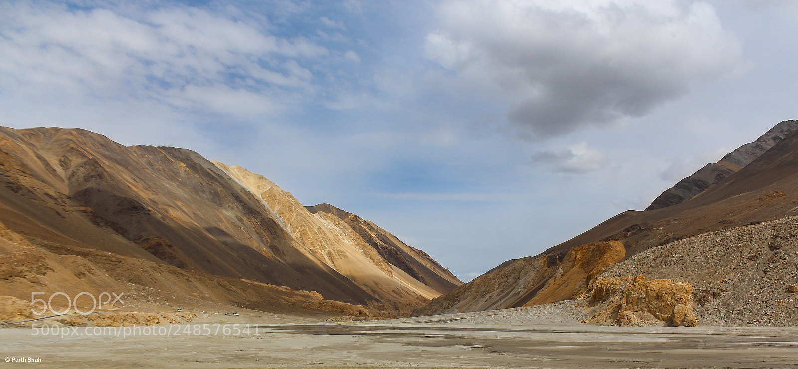 Canon EOS 700D (EOS Rebel T5i / EOS Kiss X7i) sample photo. Valley photography