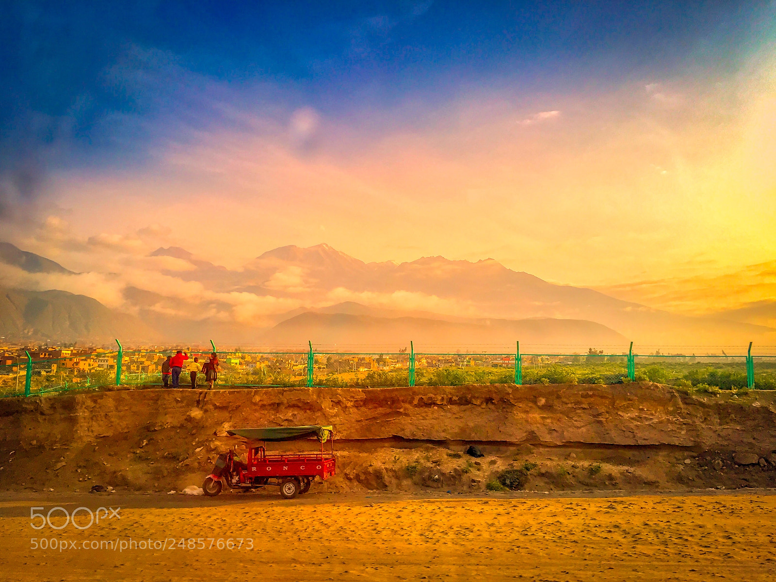 Apple iPhone 6s Plus sample photo. Sunrise in arequipa photography