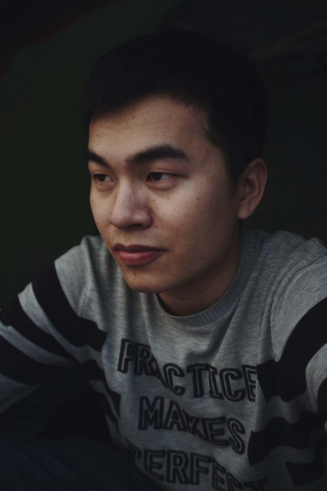 Nikon AF-S Nikkor 18-35mm F3.5-4.5G ED sample photo. Roger is always like a big brother. photography