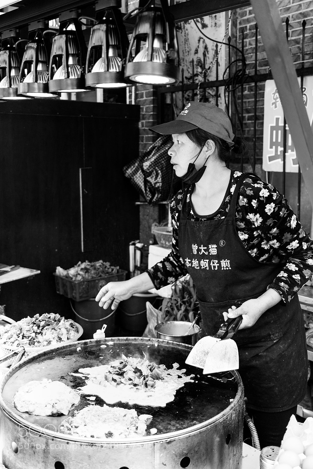 Canon EOS 100D (EOS Rebel SL1 / EOS Kiss X7) sample photo. Receiving orders photography