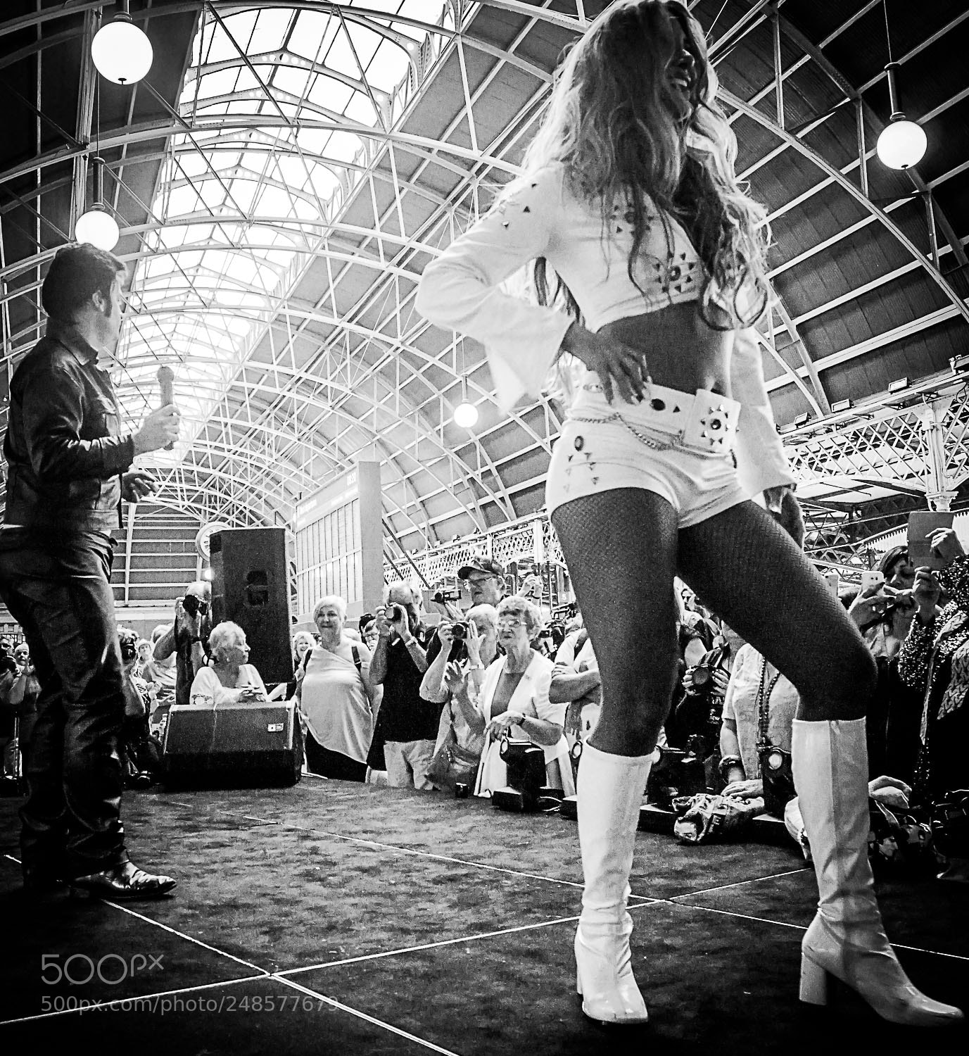 Sony a6000 sample photo. Elvis festival dancer photography