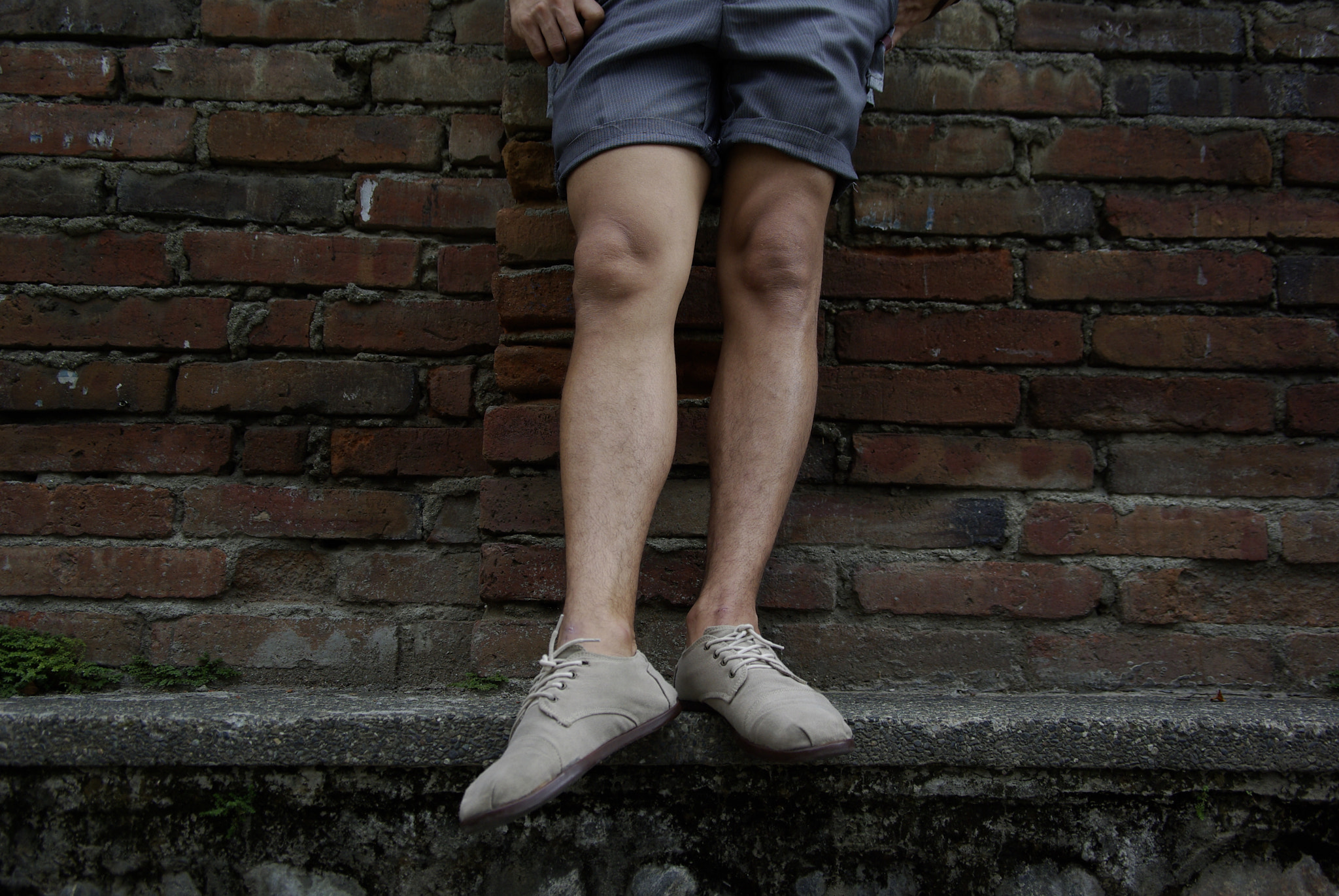 Pentax K10D sample photo. Legs photography