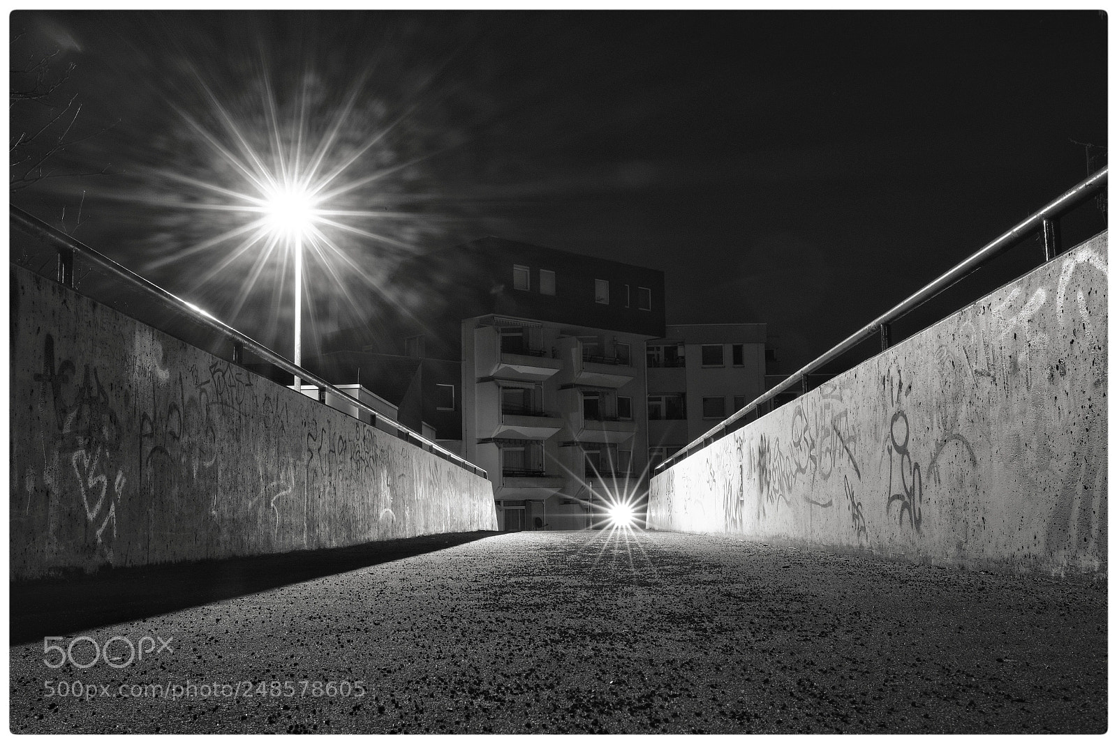 Fujifilm X-T20 sample photo. 'dark city star' photography