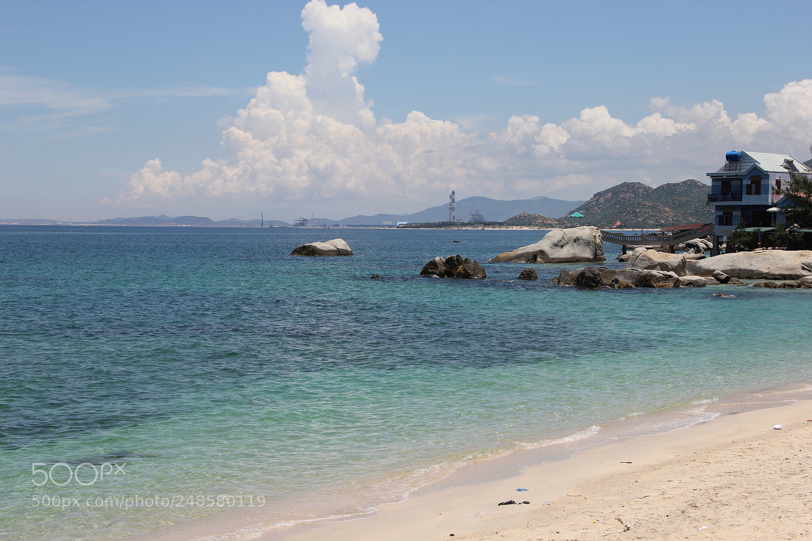 Canon EF-S 18-135mm F3.5-5.6 IS sample photo. Nha trang 01 photography