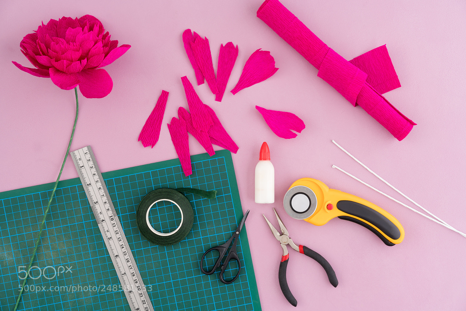 Sony a7R III sample photo. Making paper flowers photography