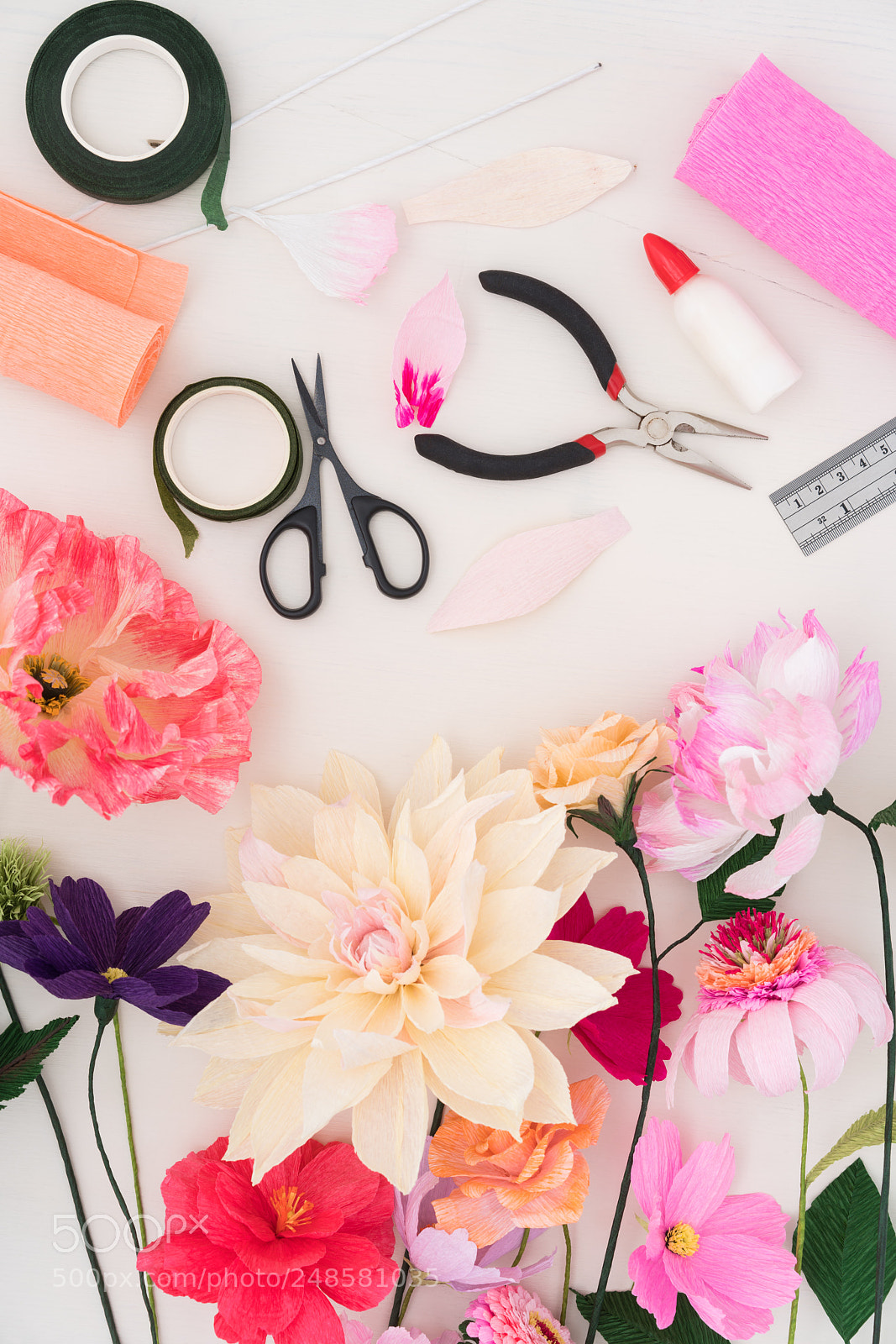 Sony a7R III sample photo. Making paper flowers photography
