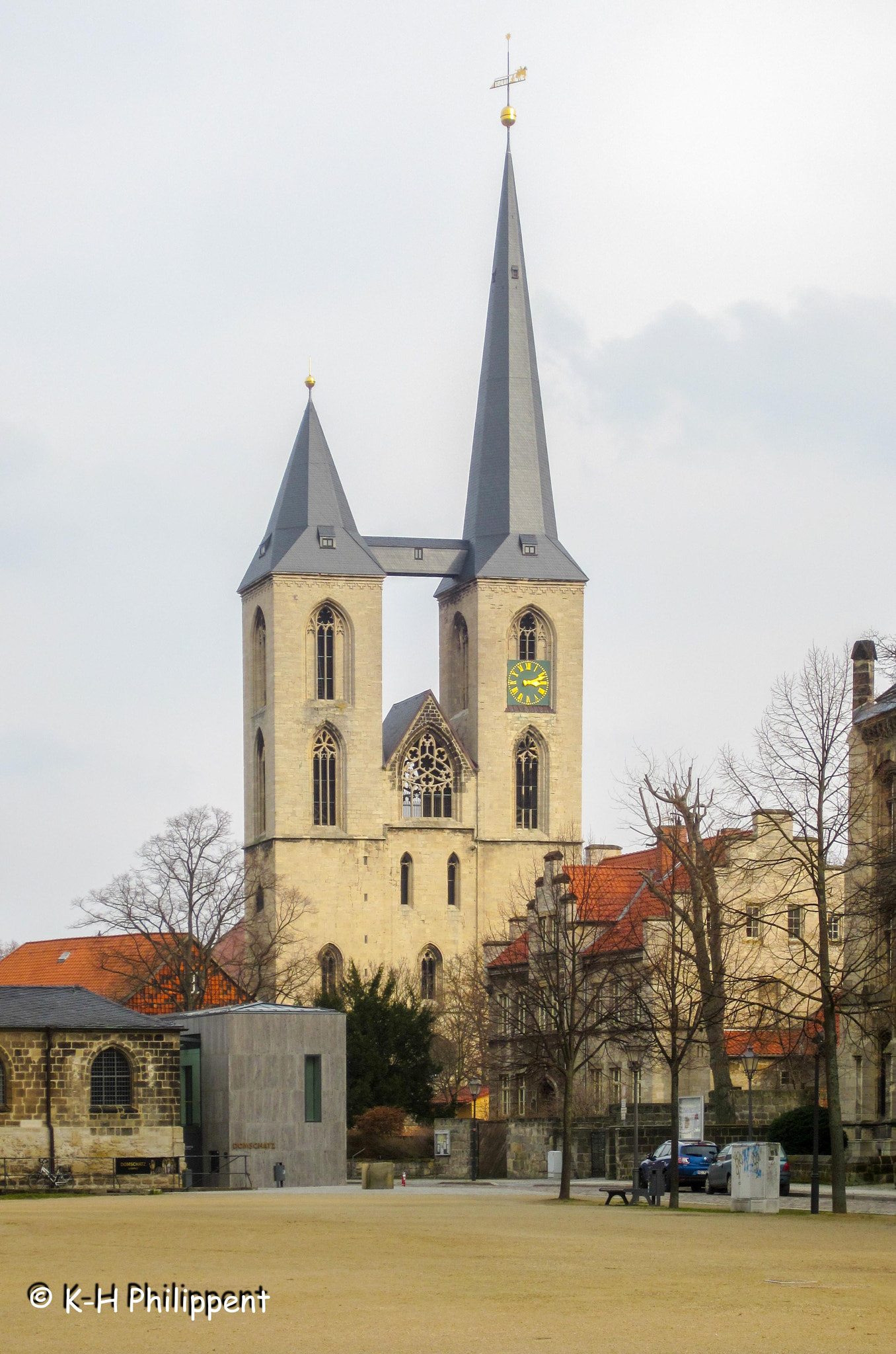 Canon PowerShot ELPH 300 HS (IXUS 220 HS / IXY 410F) sample photo. Halberstadt (germany), st. martin's church / st. martinikirche photography