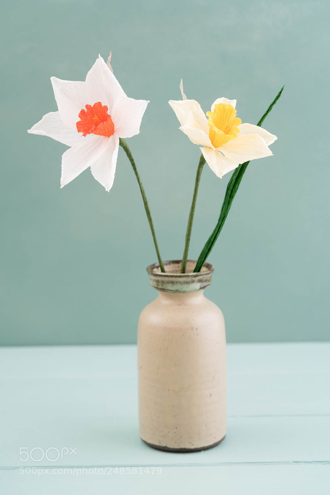 Sony a7R III sample photo. Crepe paper flower bouquet photography