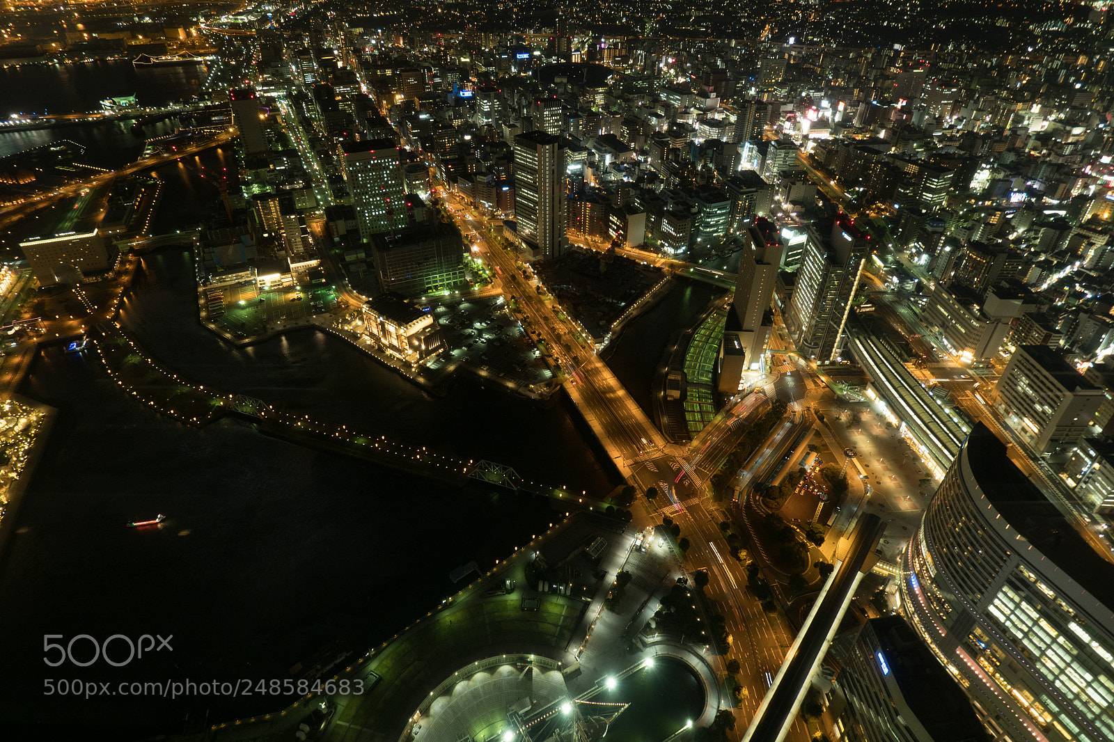 Olympus OM-D E-M1 Mark II sample photo. Aerial walk photography