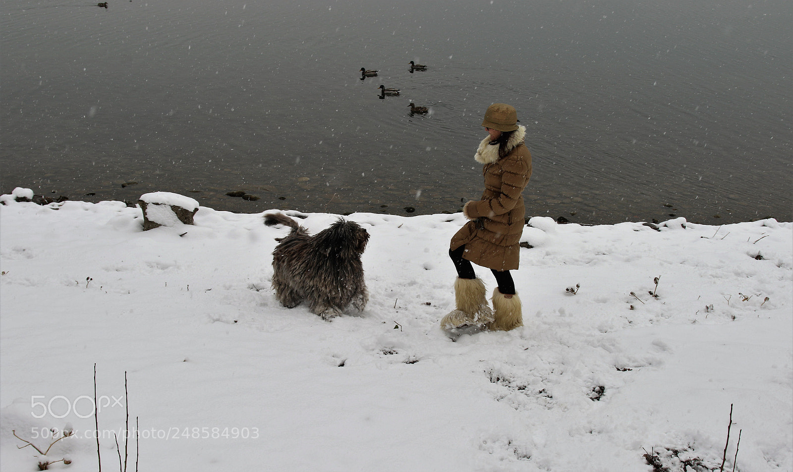 Canon EOS 7D Mark II sample photo. Fun in the snow photography
