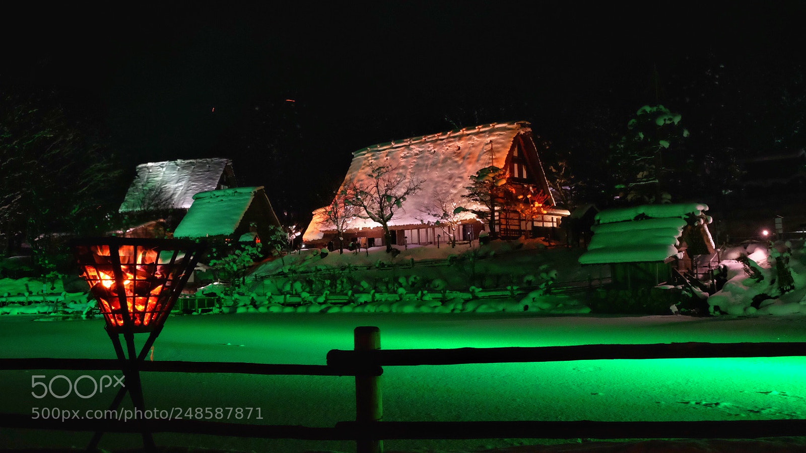 Fujifilm X-T10 sample photo. Illumination in hida folk photography