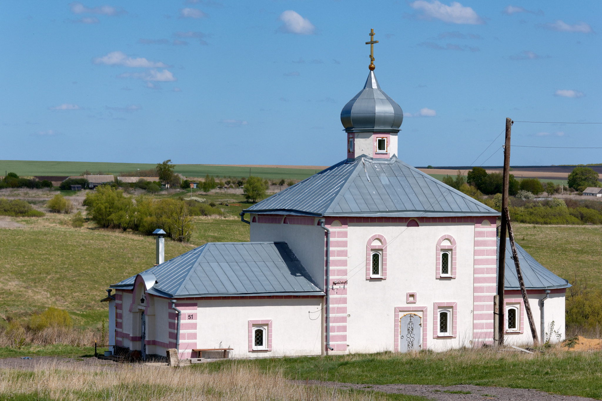 Canon EOS 550D (EOS Rebel T2i / EOS Kiss X4) + Sigma 50-200mm F4-5.6 DC OS HSM sample photo. Tula oblast. village nikitskoye, church photography