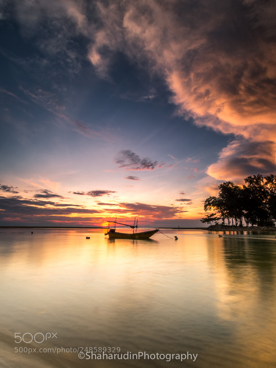 Olympus OM-D E-M5 sample photo. Tranquil sunrise of ibai photography