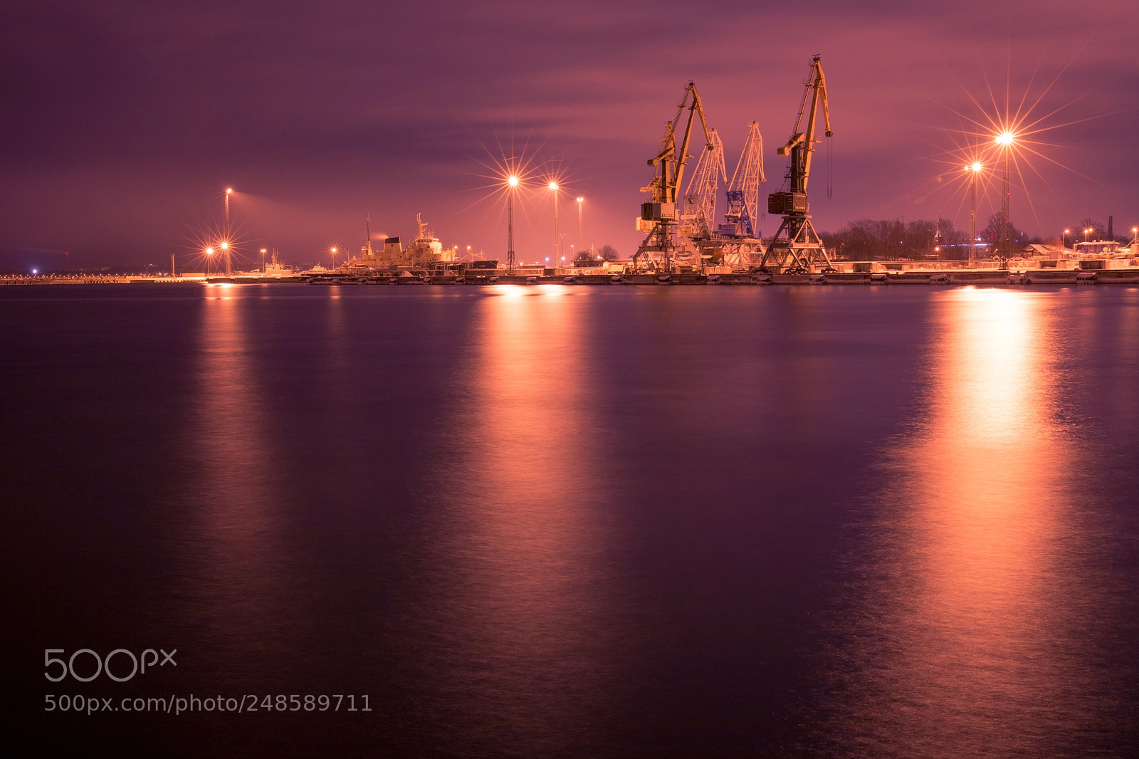 Canon EOS 6D Mark II sample photo. Night in harbour photography