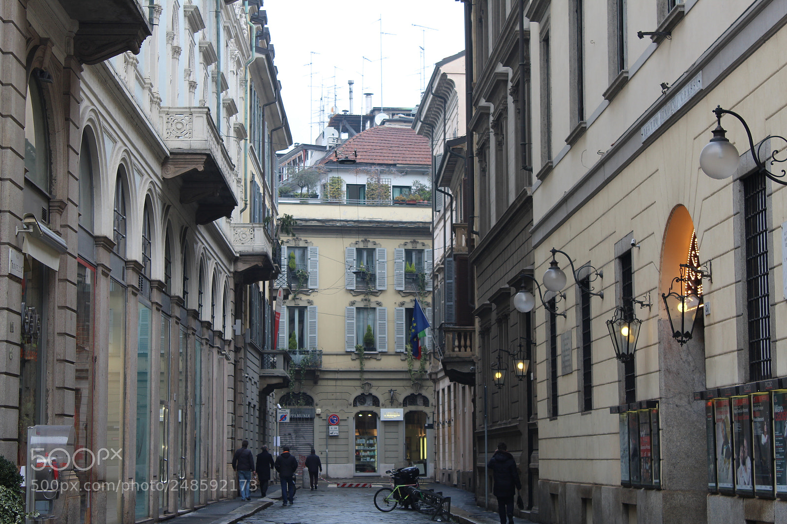 Canon EOS 1300D (EOS Rebel T6 / EOS Kiss X80) sample photo. European architecture ❤ photography