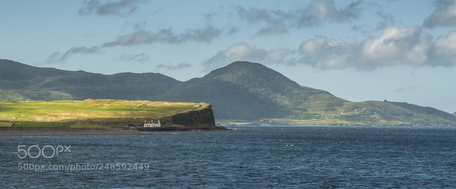 Olympus OM-D E-M1 Mark II sample photo. House across the bay photography