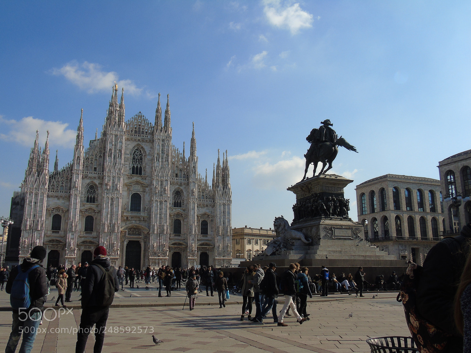 Sony Cyber-shot DSC-H400 sample photo. Duomo di milano photography