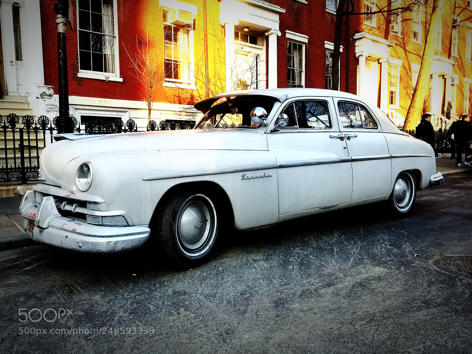 Samsung Galaxy S8+ sample photo. Movie set car photography