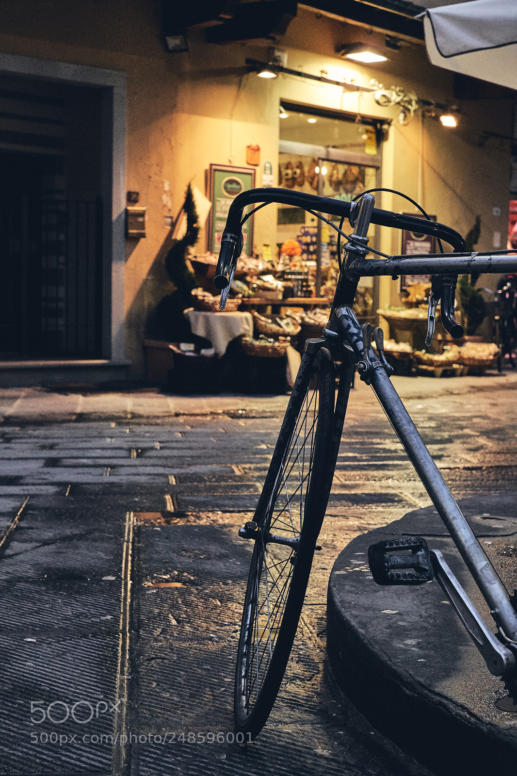 Fujifilm X-T2 sample photo. An old bicycle photography