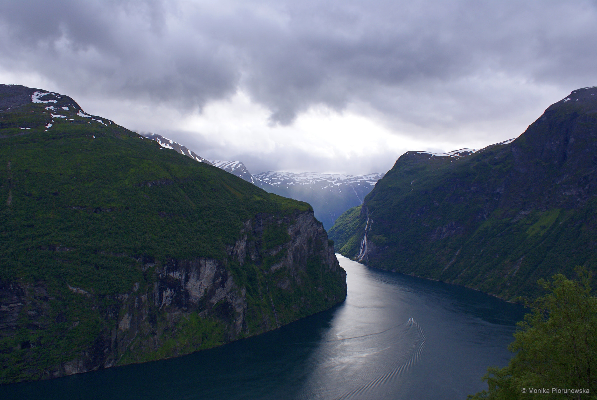 Sony Alpha DSLR-A300 sample photo. Geirangerfjorden photography
