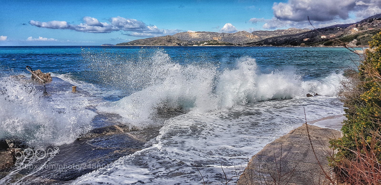 Samsung Galaxy S8+ sample photo. Wave photography