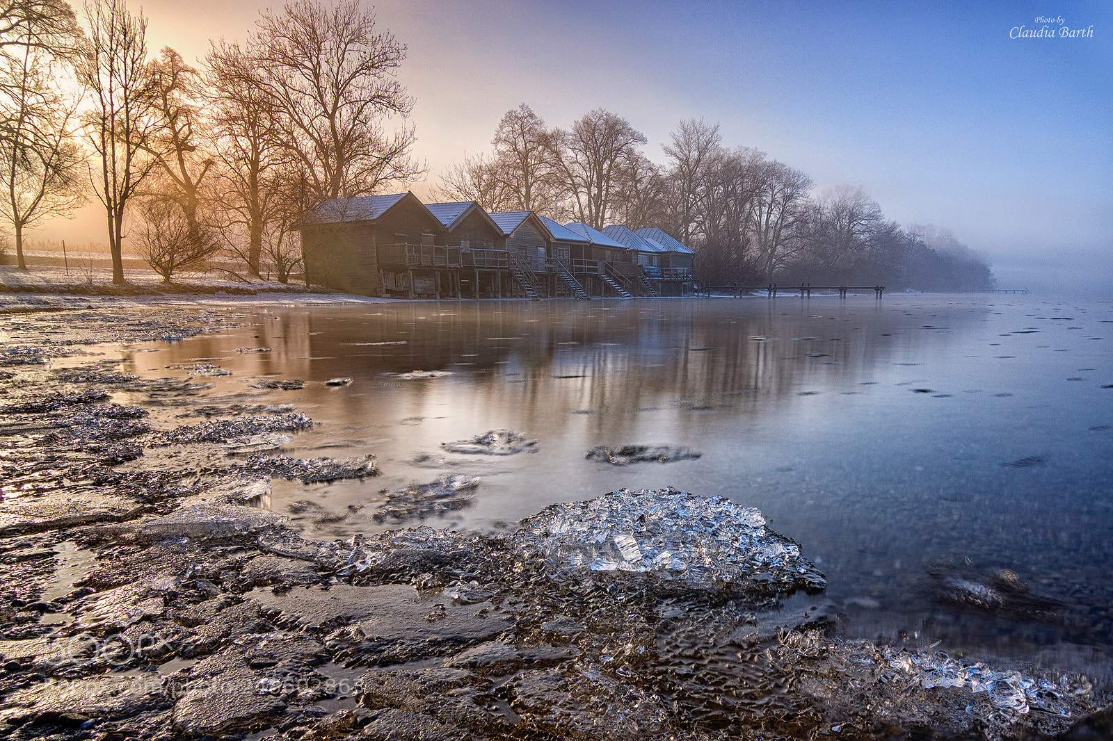 Canon EOS 700D (EOS Rebel T5i / EOS Kiss X7i) sample photo. Icy fog mood photography
