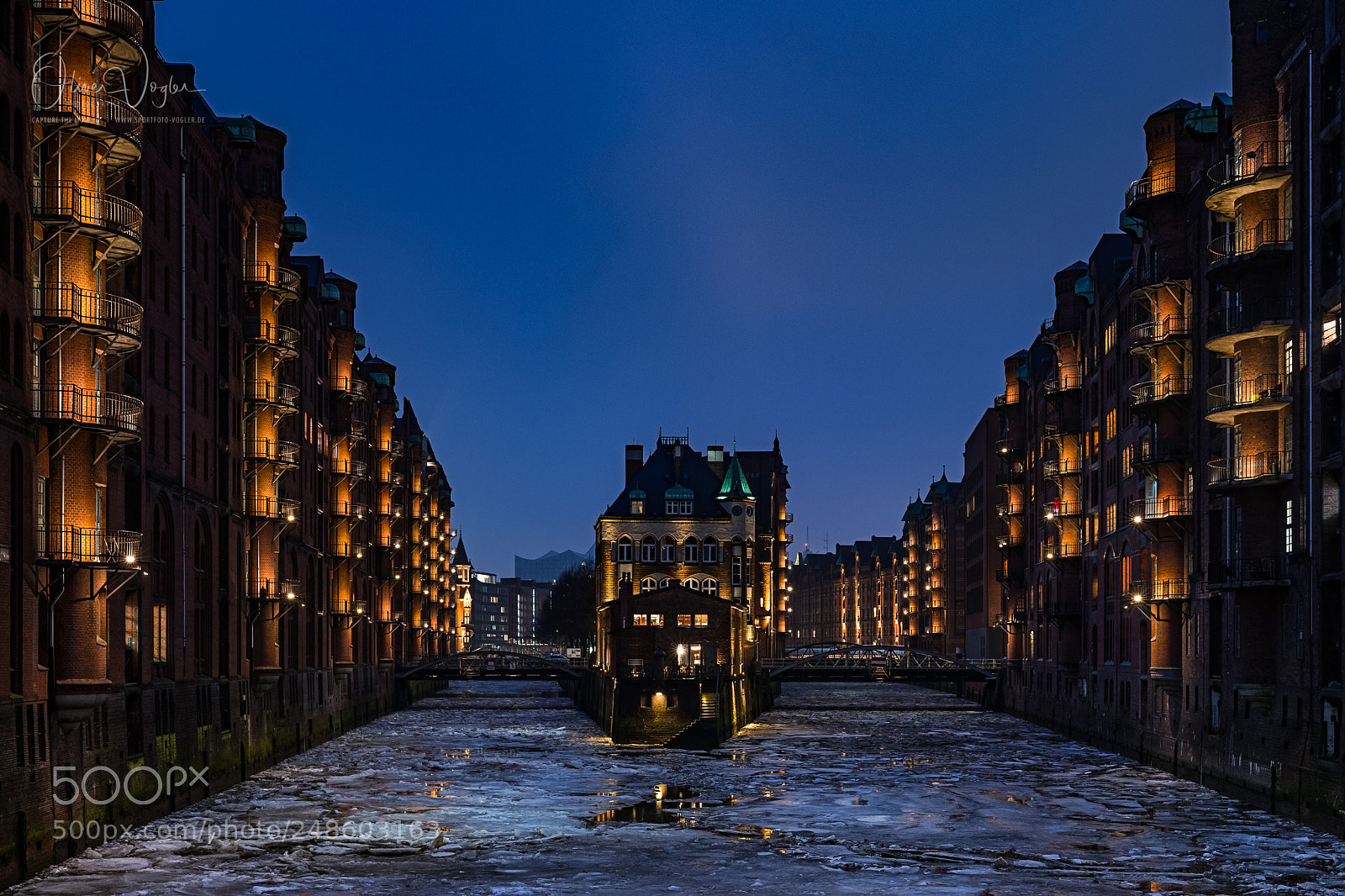 Leica SL (Typ 601) sample photo. Wintertime in hamburg photography