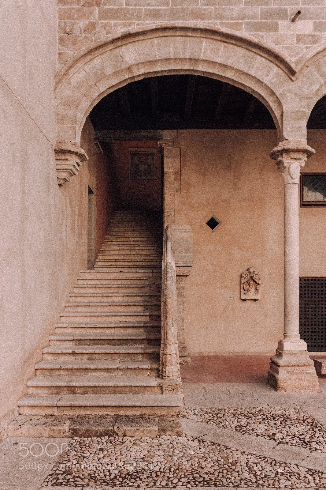 Canon EOS 600D (Rebel EOS T3i / EOS Kiss X5) sample photo. Sicile palermo palazzo abatellis photography