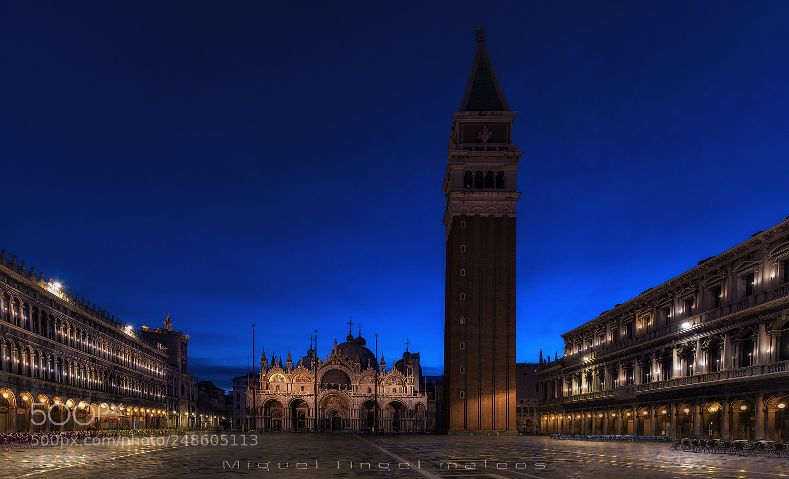 Nikon D610 sample photo. Piazza san marcos blue photography