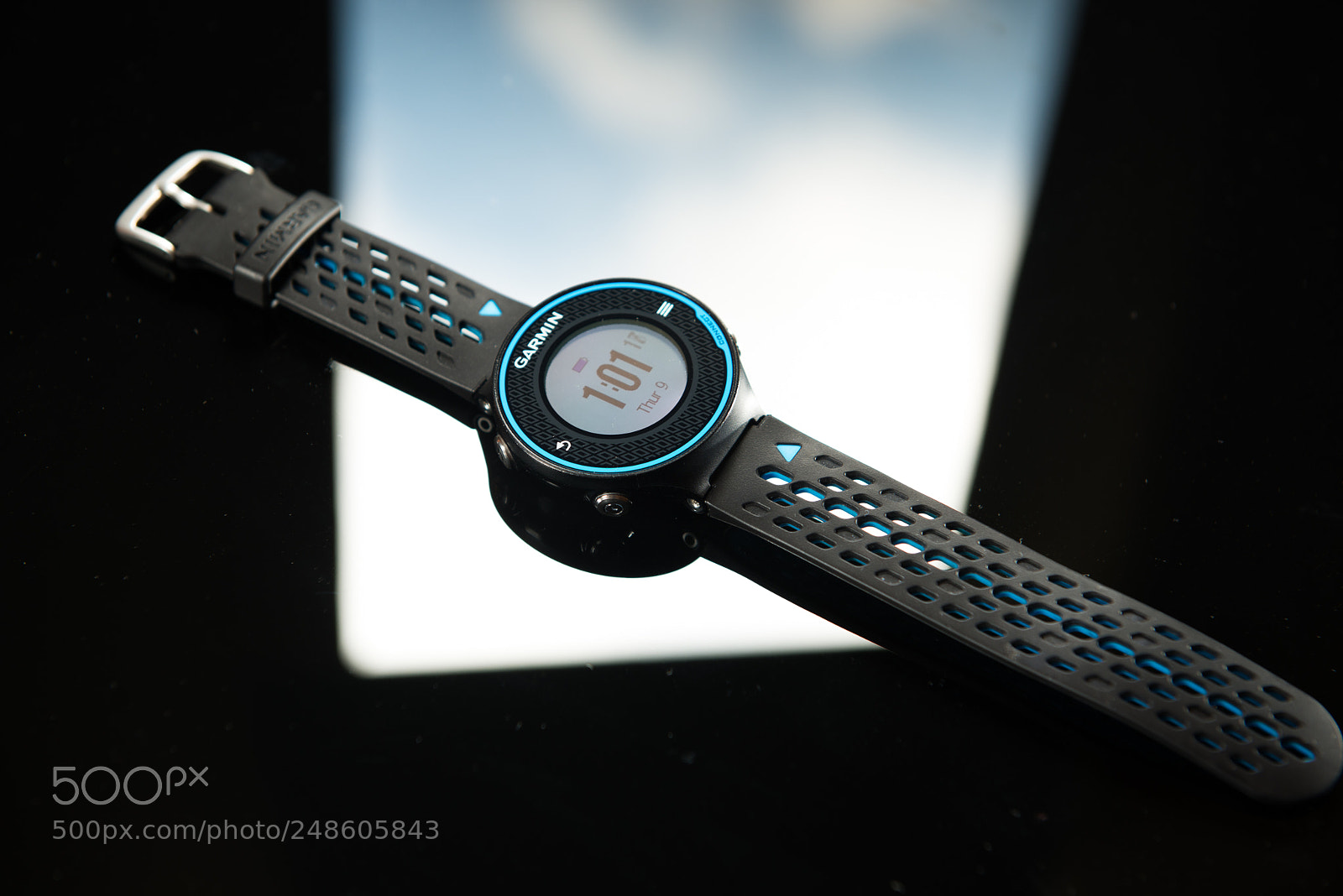 Nikon D800 sample photo. Watch photography