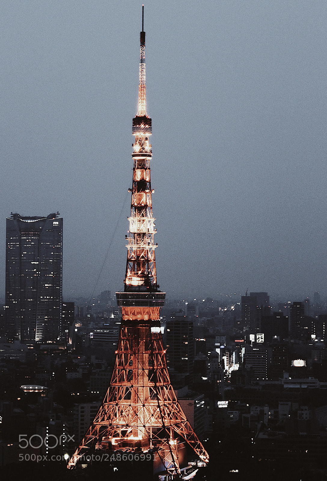 Canon EOS 100D (EOS Rebel SL1 / EOS Kiss X7) sample photo. Tower of tokyo photography