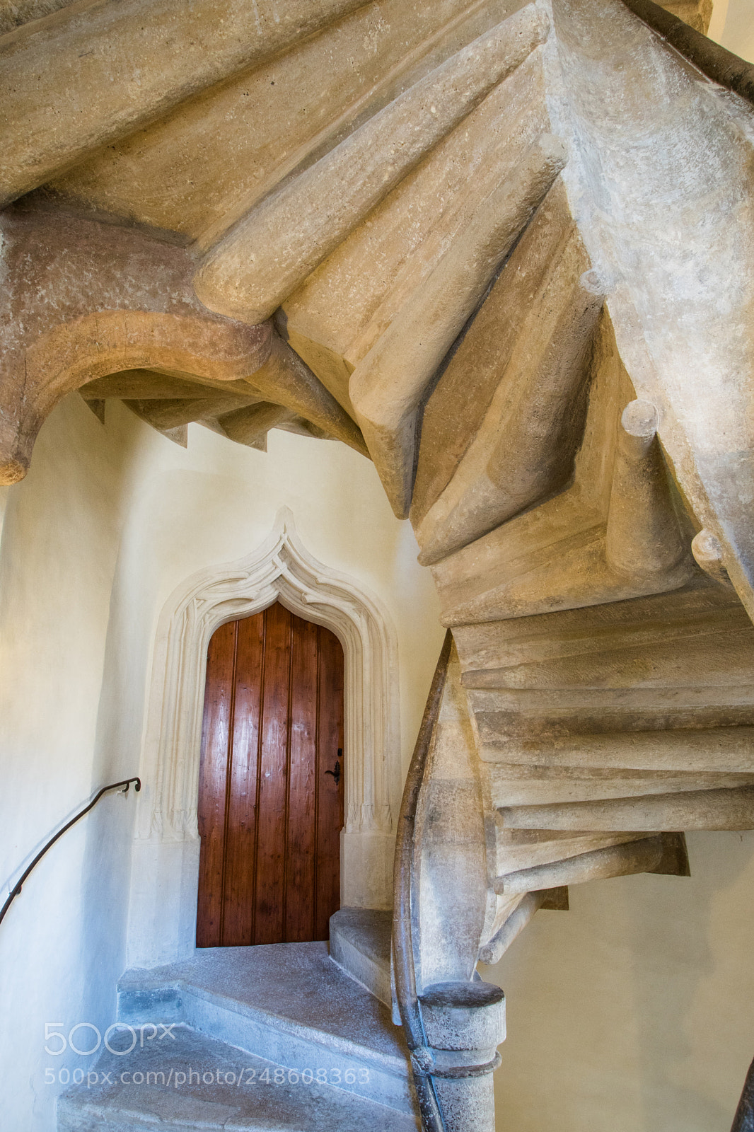 Sony ILCA-77M2 sample photo. Doppelwendeltreppe photography