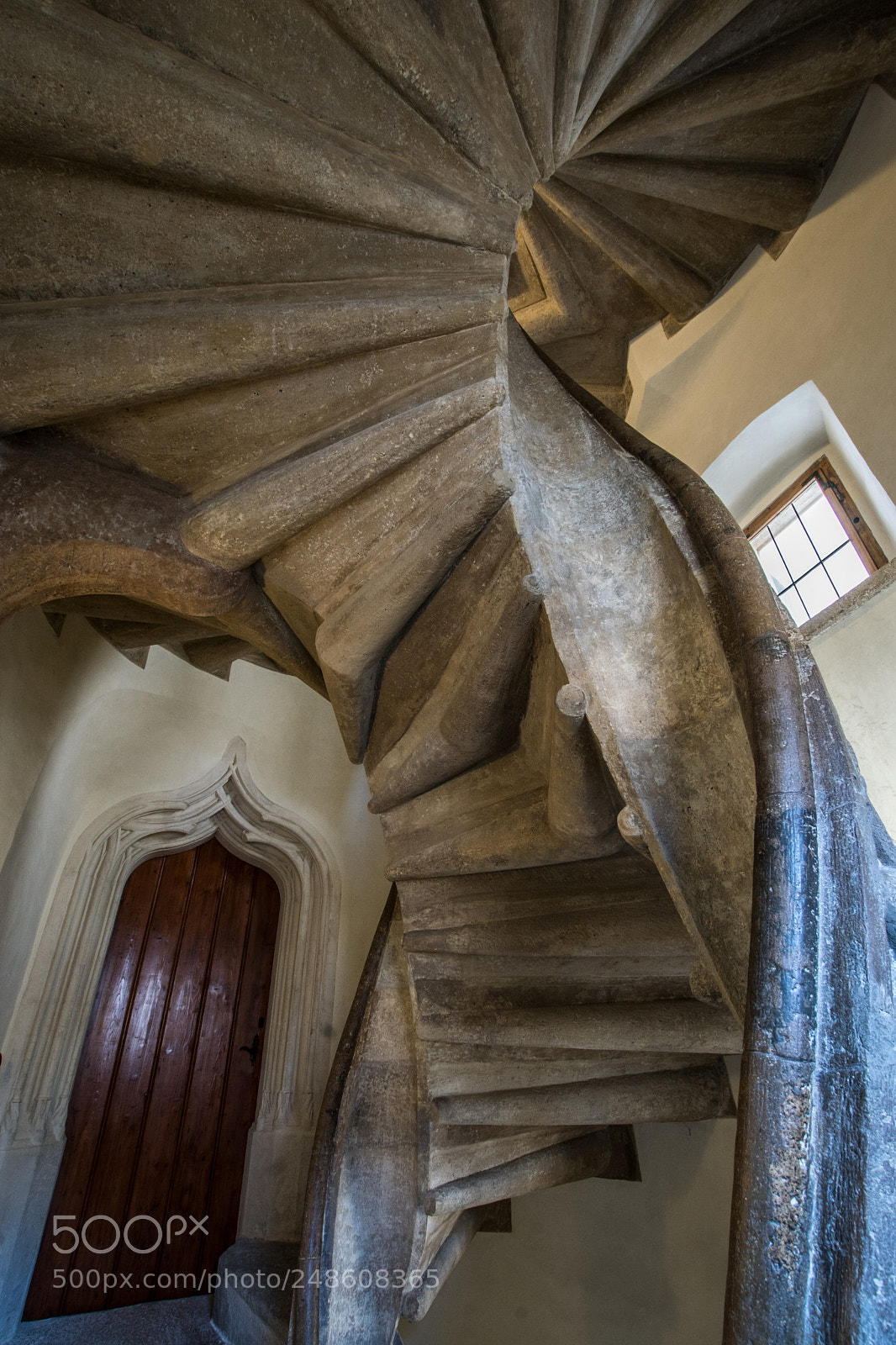 Sony ILCA-77M2 sample photo. Doppelwendeltreppe photography