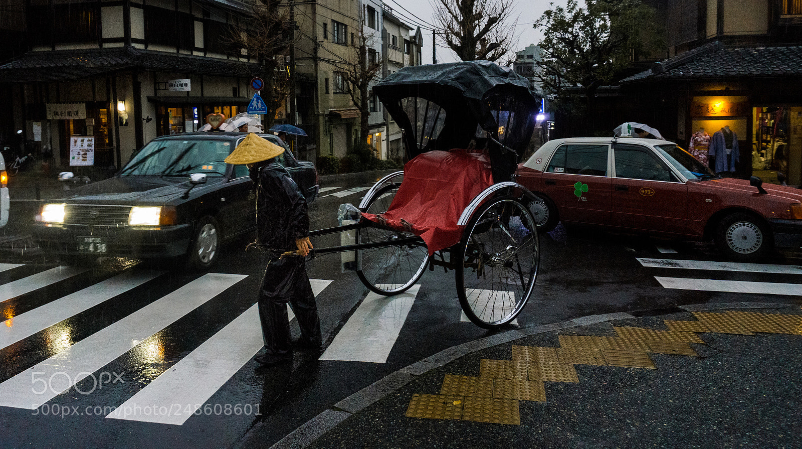 Sony a6000 sample photo. Rickshaw in rainy day photography