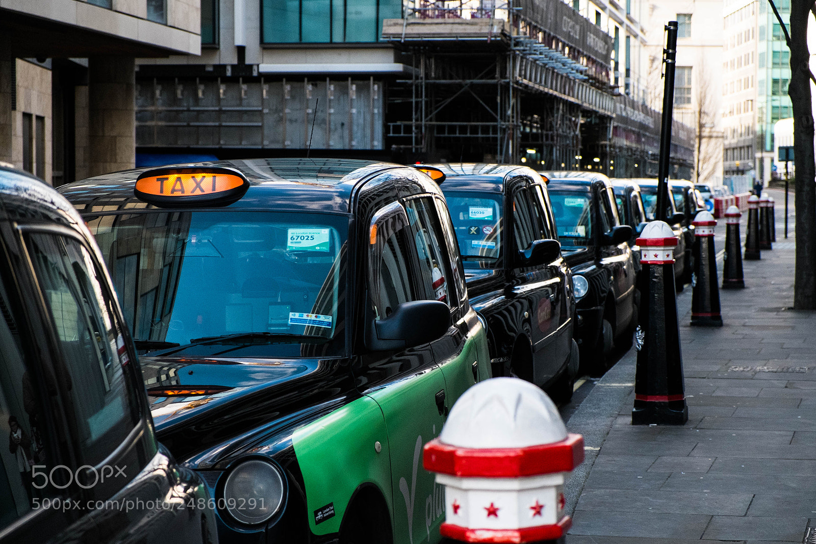 Fujifilm X-E1 sample photo. London taxi photography