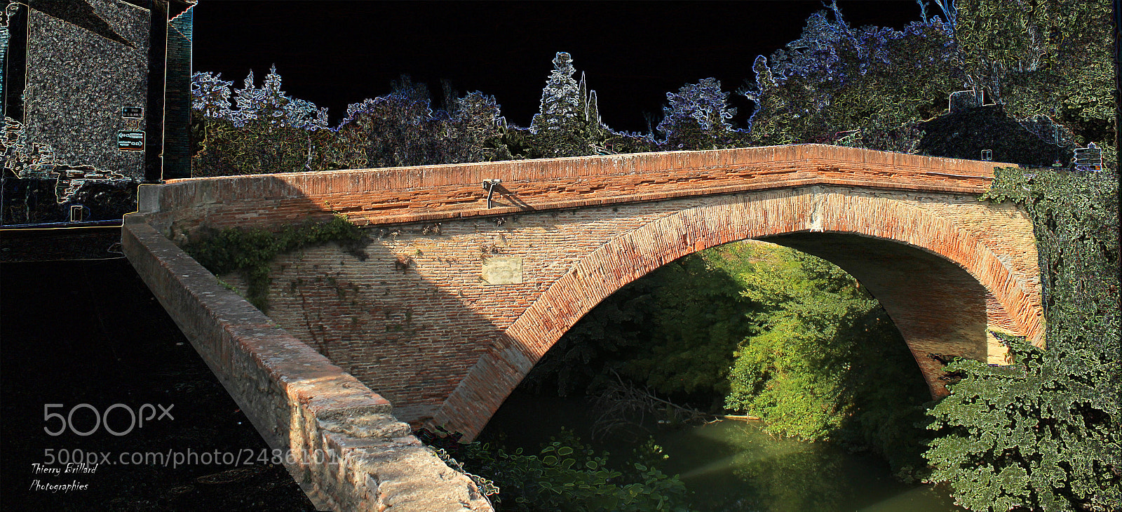 Canon EOS 600D (Rebel EOS T3i / EOS Kiss X5) sample photo. Rieux-volvestre le pont photography