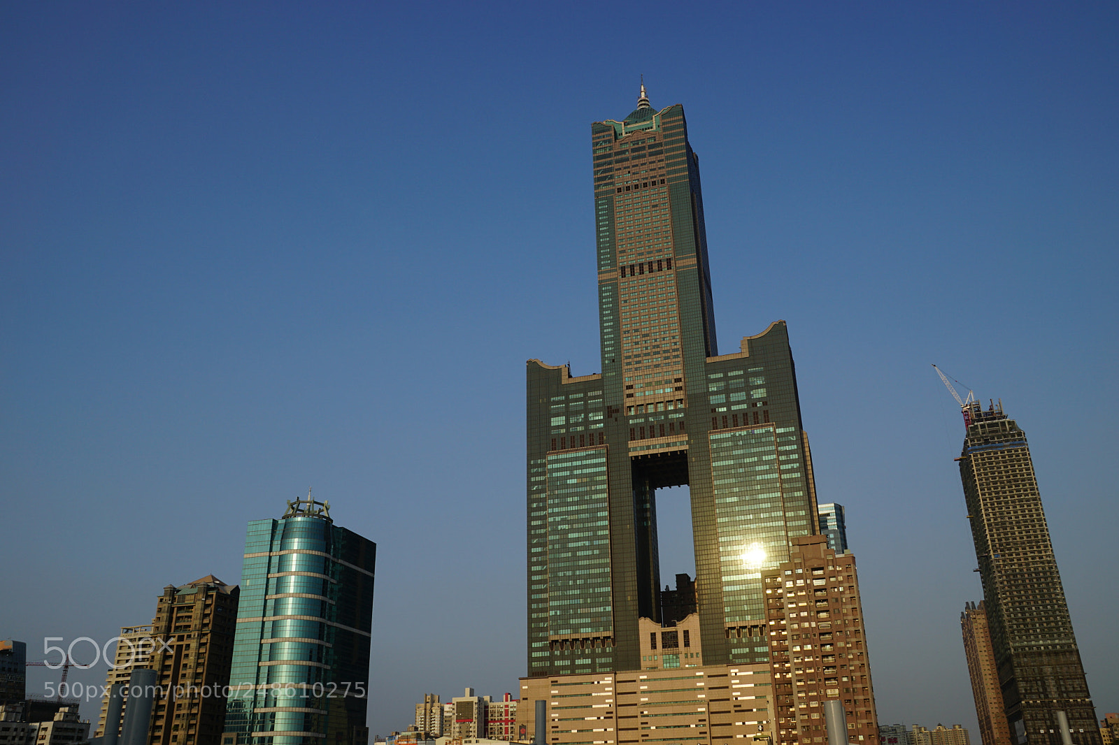 Sony DT 16-50mm F2.8 SSM sample photo. Reflecting the sun photography