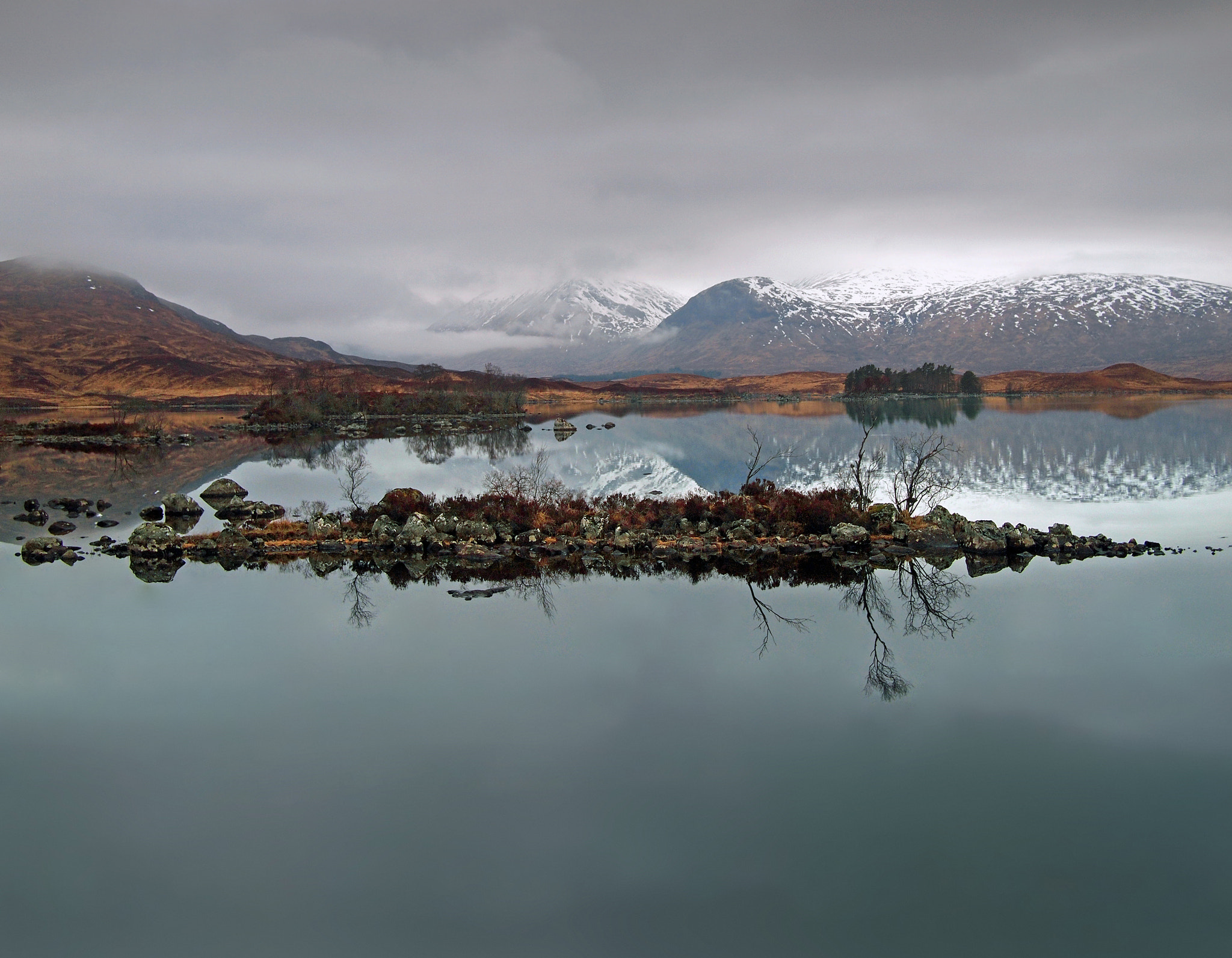 Olympus PEN E-P1 sample photo. Lochan na stainge photography