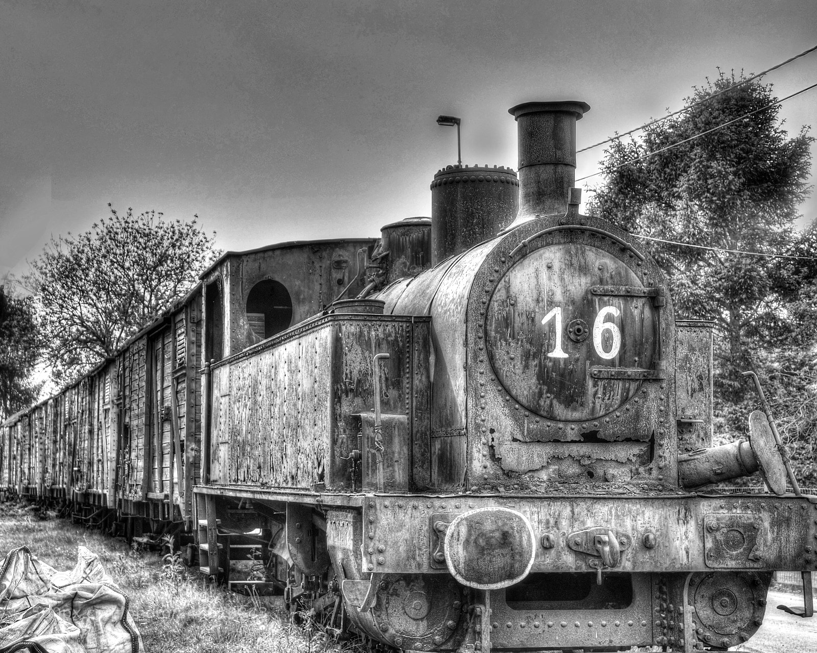 Nikon D5100 sample photo. In an old station photography